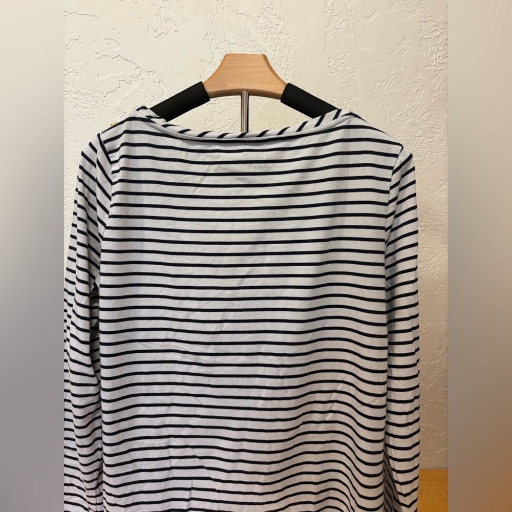 Anne Klein XL Navy White Striped Top Gold Button Shoulder Nautical - Picture 3 of 8